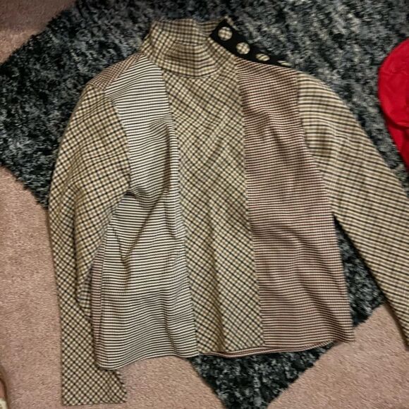 Zara small plaid blouse - Picture 4 of 8